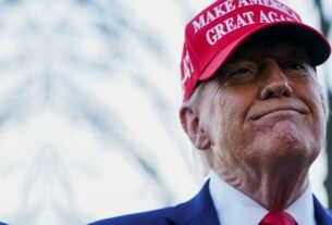 Trump Frena un mes Los Aranceles A Los Auto de México y Canadá