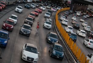 QÉ AUTOS SI Circulan Hoy 14 de Marzo 2025. Carros Engomado Exento CDMX Edomex Viernes