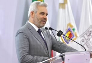 Alfredo Ramírez Firma Decreto que Prohíbebe Espectáculos Públicos que Promuevan la Apología del Delito en Michoacánn