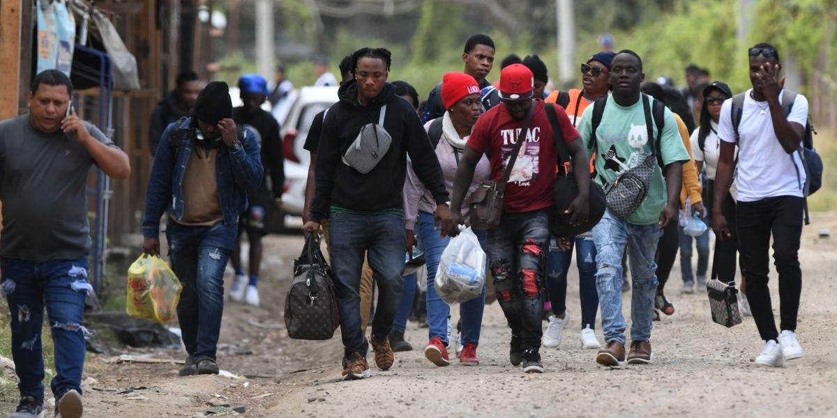 Migrantes cubanos se conforman con el sueño mexicano por trump
