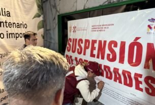 Mueren 2 LUEGO DEL COLAPSO DE ESTRUCTURA EN Festival Ax Ceremonia; Suspender Evento