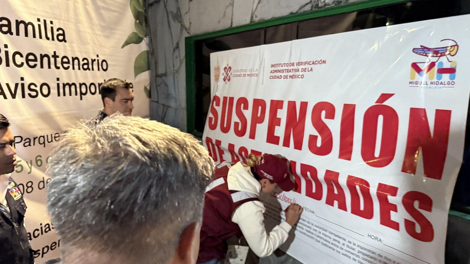 Mueren 2 LUEGO DEL COLAPSO DE ESTRUCTURA EN Festival Ax Ceremonia; Suspender Evento