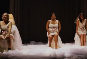 Mónica del Carmen Trabaja en Colectivo Teatral