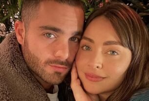 Claudia Martín y Carlos dijo que anuncian que esperan un Cebador Su Bebé