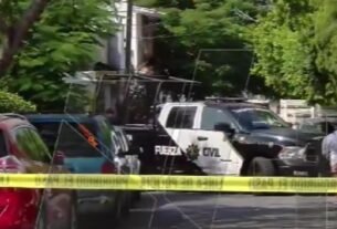 Hombres Disfrazados de Policías Asaltan a Familia en Su Casa, en Monterrey