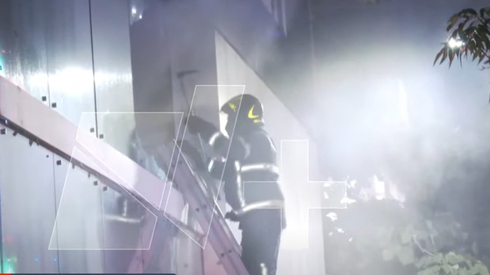 Controlan Incendio en Tienda de Electónica en la Colonia Juárez Hoy 30 de Agosto 2025