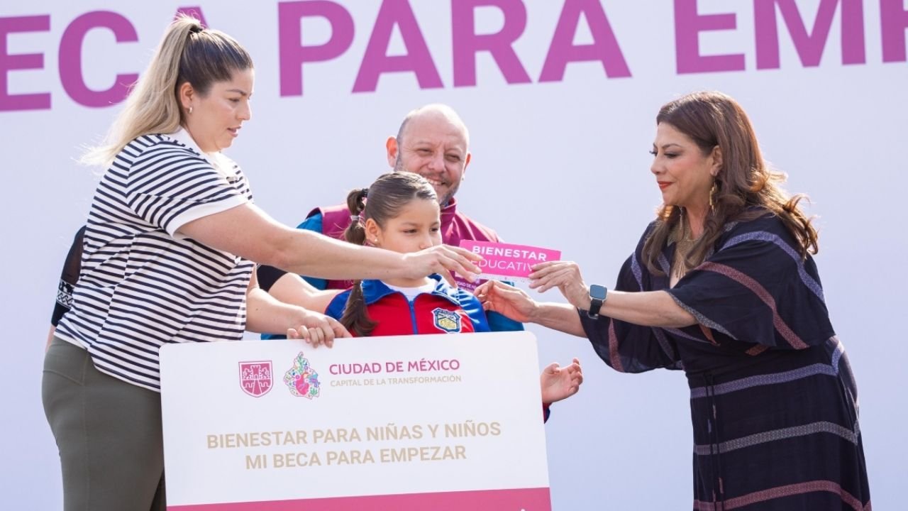 CDMX entrega apoyos de 3,370 a estudiantes de nivel básico ¿Cuándo es el último día?