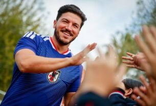 Samuel García fue captado usando la camiseta de Japón para el Mundial 2026