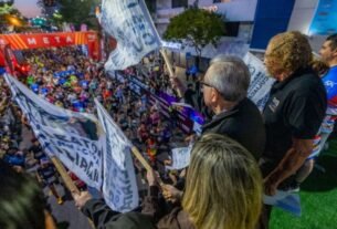 Rubén Rocha y Juan de Dios Gámez dan banderazo de arranque del Maratón Internacional de Culiacán; hubo 35% más corredores que en 2025