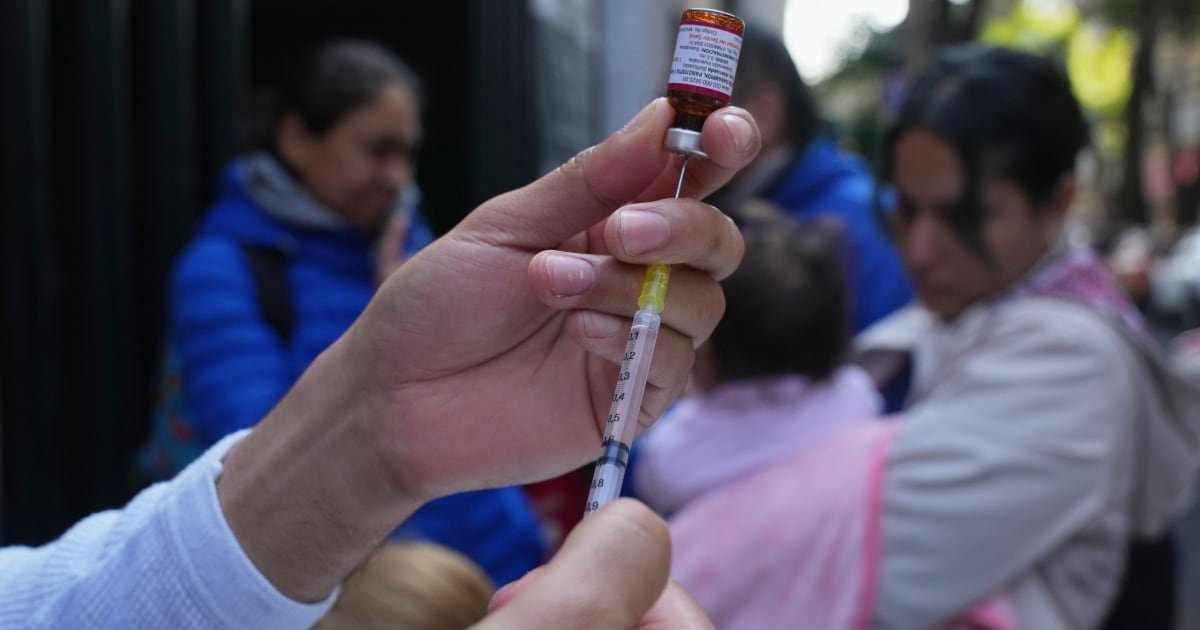 OPS emite alerta epidemiológica por brote de sarampión; México encabeza cifra de casos en América