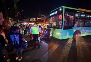 Camión Atropella a Hombre con Discapacidad que Intentaba Cruzar la Avenida en Monterrey