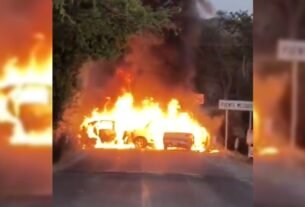 Reportan bloqueos en Autlán de Navarro | VIDEO