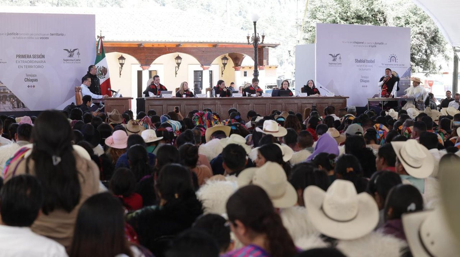 Sesión el Pleno de la SCJN por Primera Vez Fuera de sus Instalaciones de la Ciudad de México