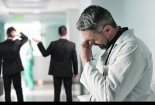 La mafia de las aseguradoras: médicos denuncian fraudes y abandono por parte de aseguradoras en México