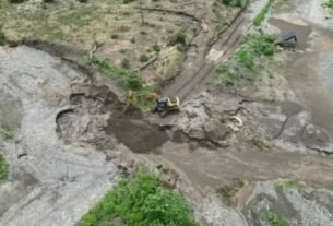 Colapsa puente provisional entre Puebla y Veracruz por crecida del río San Marcos; incomunicadas decenas de comunidades