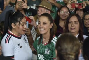 México vs Sudáfrica: Así GRITÓ Claudia Sheinbaum el gol de Julián Quiñones