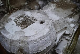 Descubren altar maya que sirvió para sacrificios humanos en Guatemala